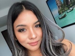 Model CataliaN'in seksi profil resmi, çok ateşli bir canlı webcam yayını sizi bekliyor!