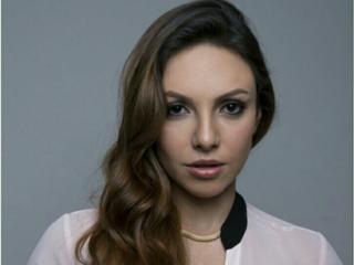 超ホットなウェブカムライブショーのためのチャットレディ、GalGadotLatinのセクシープロフィール写真